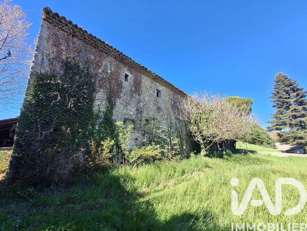 Maison 378 m² à Autichamp  - photo 8