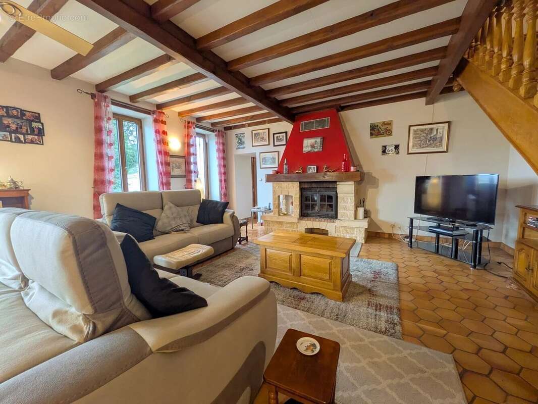 Maison à SAINT-CIERS-DU-TAILLON