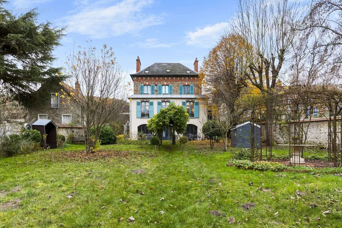 Maison à LA FERTE-ALAIS