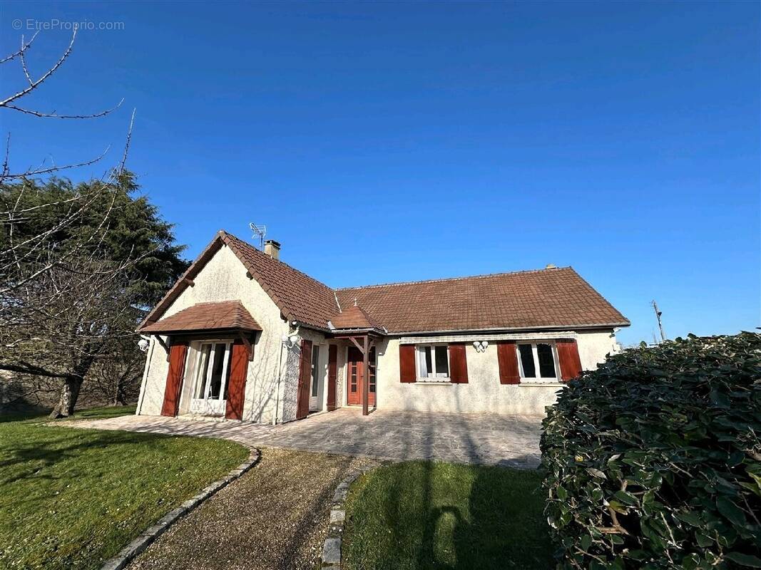 Maison à CHATEAUNEUF-EN-THYMERAIS