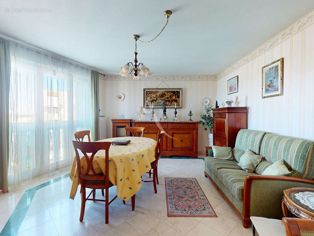 Appartement à VILLEMOMBLE