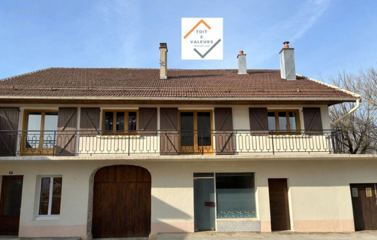 Maison à EQUEVILLON