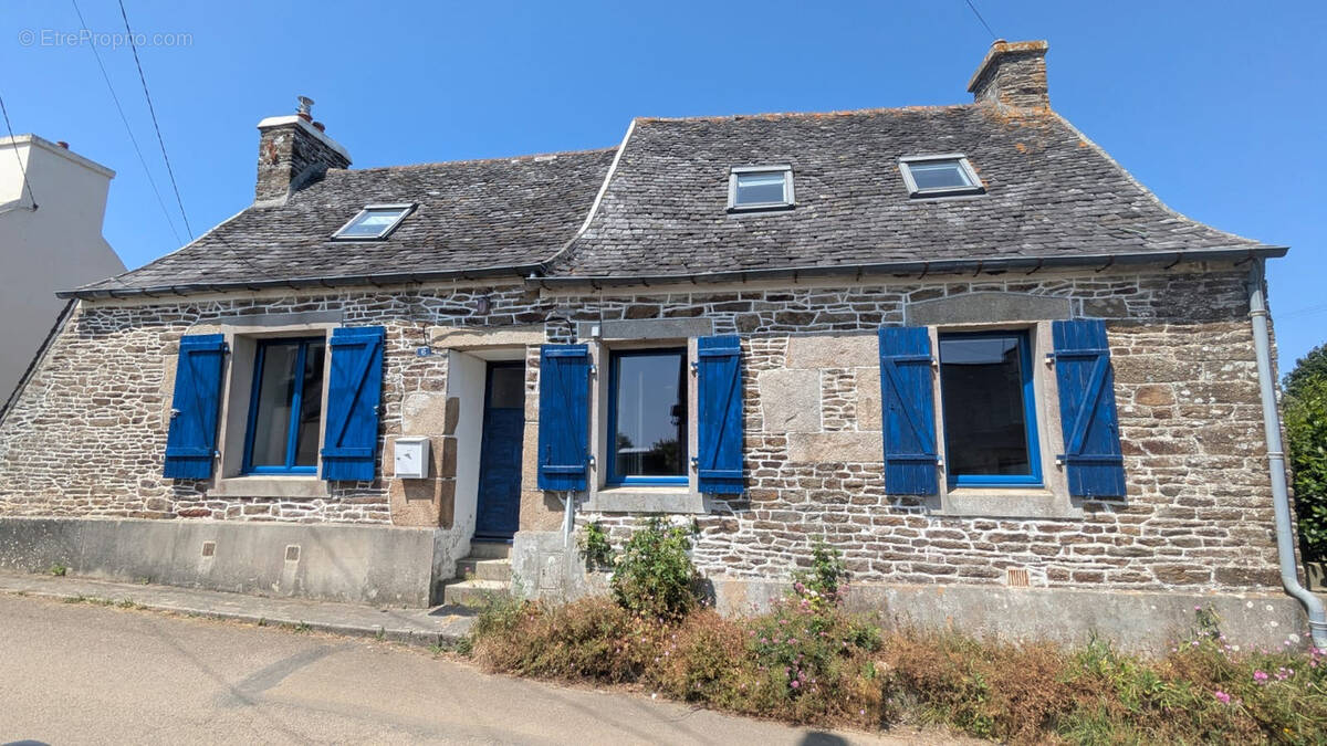 Maison à PLOUGONVEN