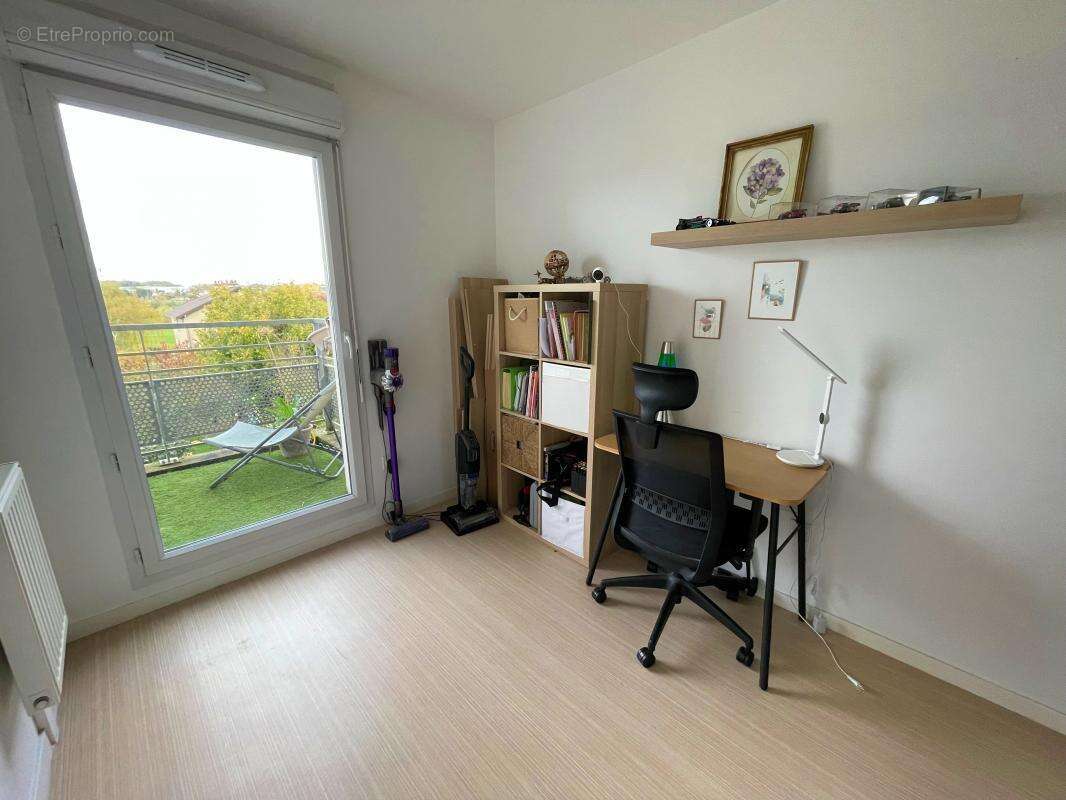 Appartement à SAULX-LES-CHARTREUX