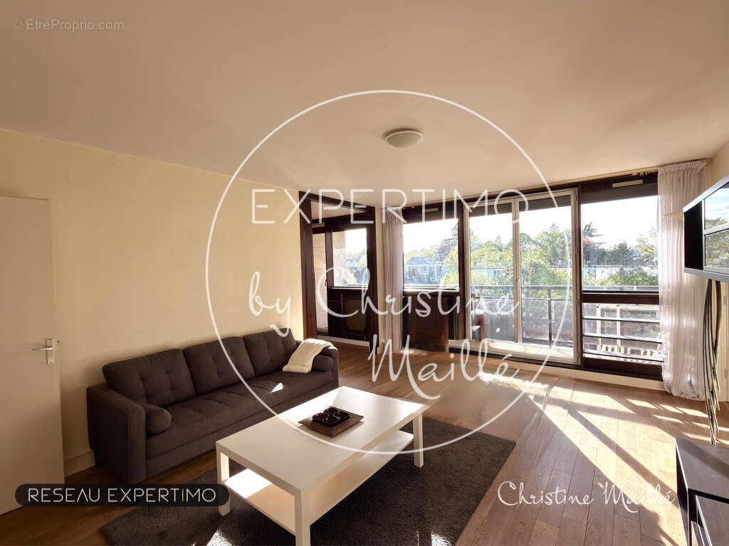 Appartement à VERSAILLES