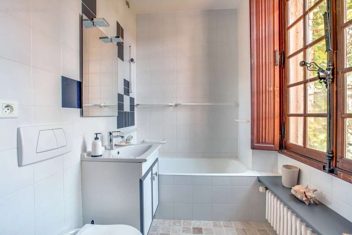 Maison à MONTFORT-L'AMAURY