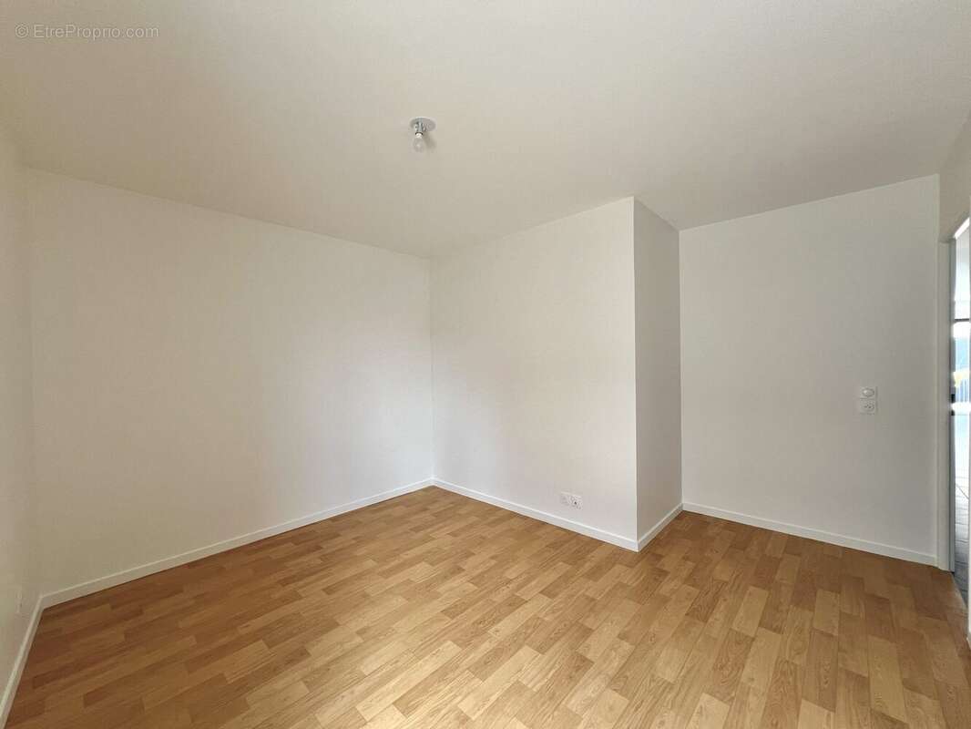 Appartement à PONT-DE-CHERUY