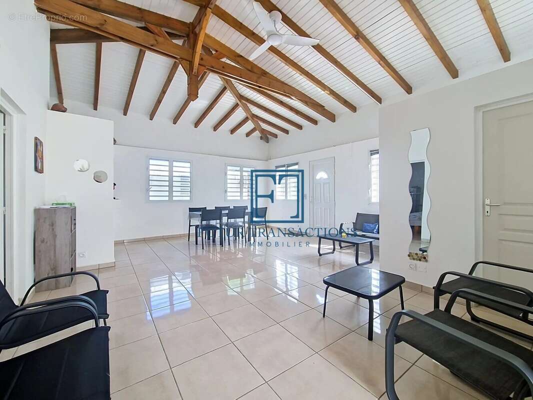 Maison à LE GOSIER