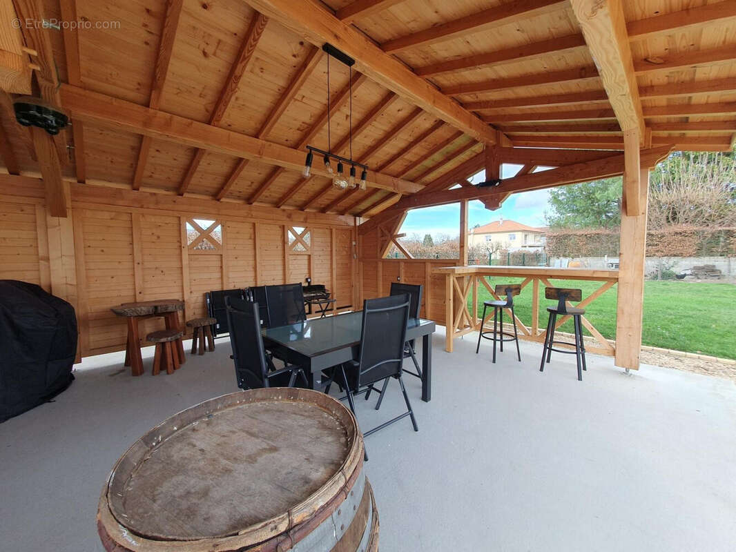 Maison à PONT-DE-VEYLE