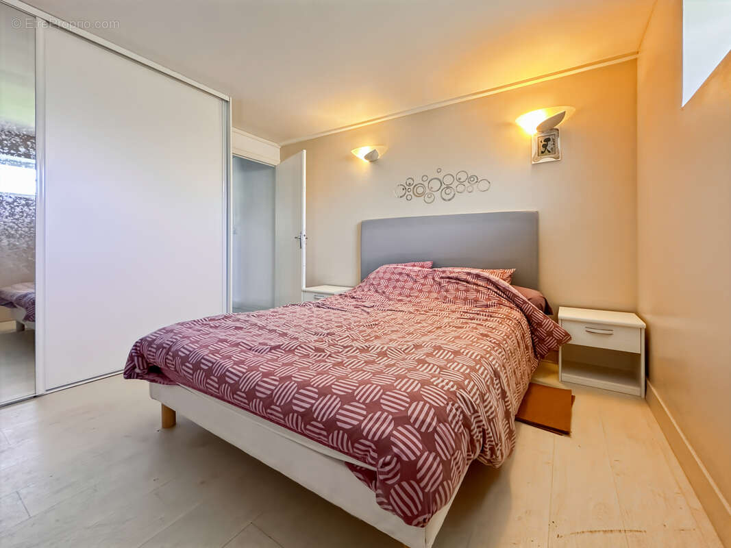 Maison à BARBEZIEUX-SAINT-HILAIRE