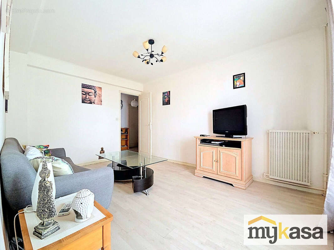 Appartement à PORT-DE-BOUC