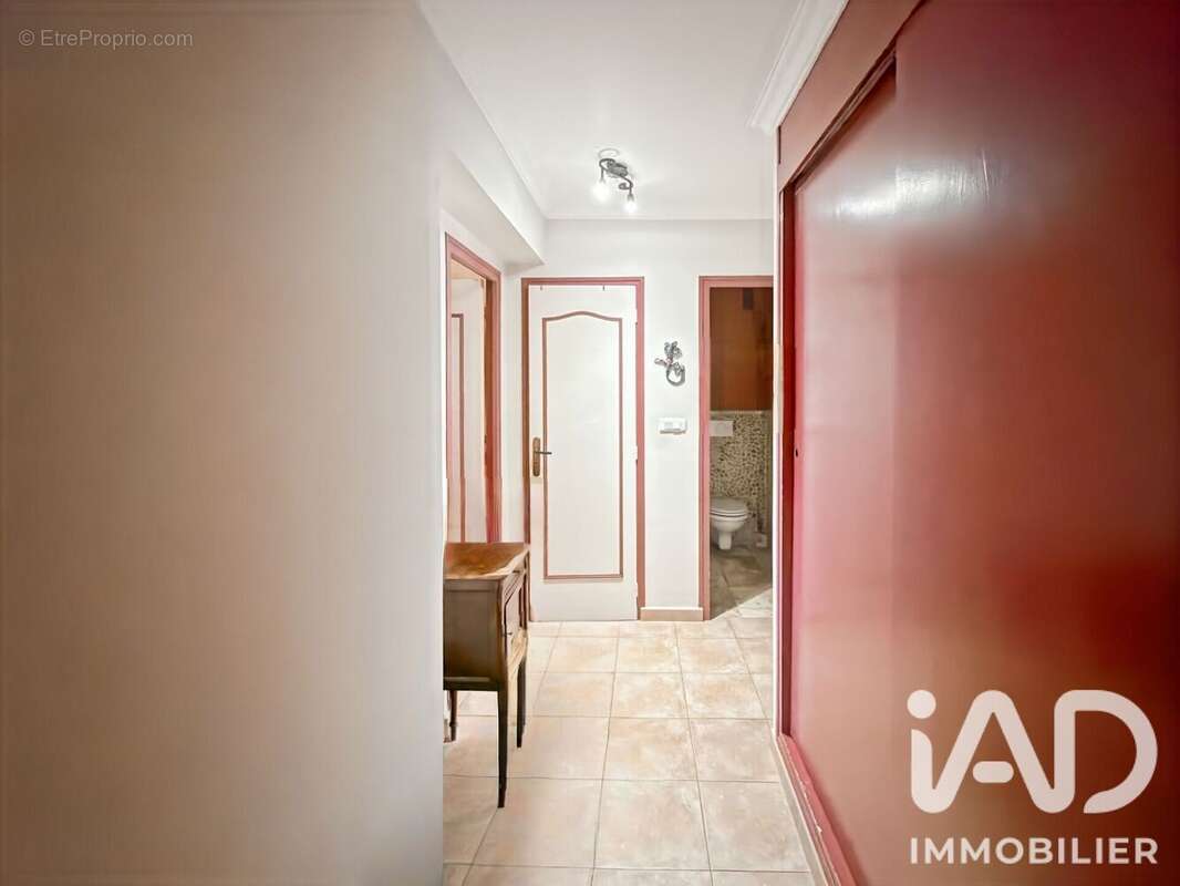 Appartement 81 m² à Borgo  - photo 8