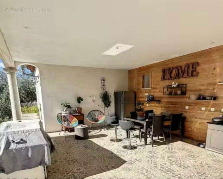 Maison à LA GARDE-FREINET