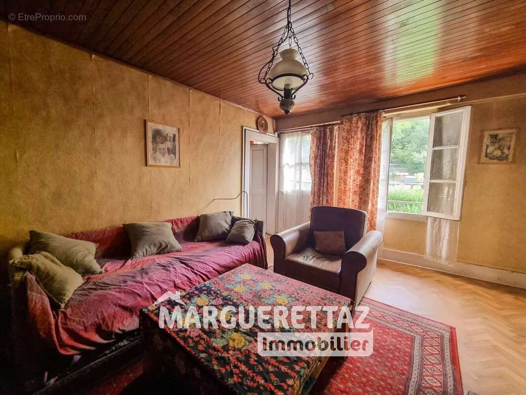 Maison à SAINT-JEOIRE