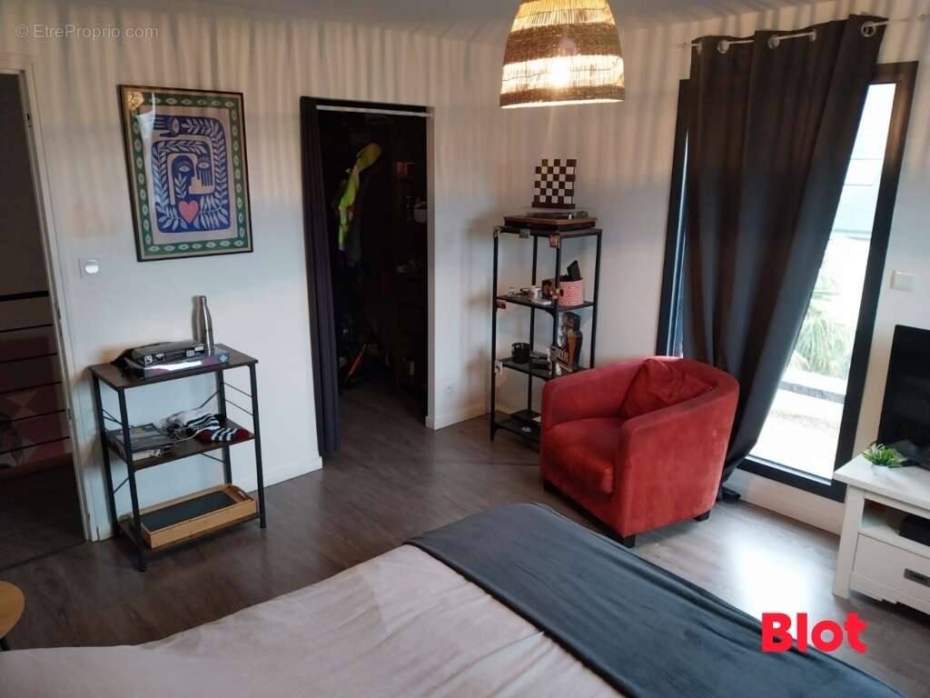 Maison à ARGENTRE-DU-PLESSIS