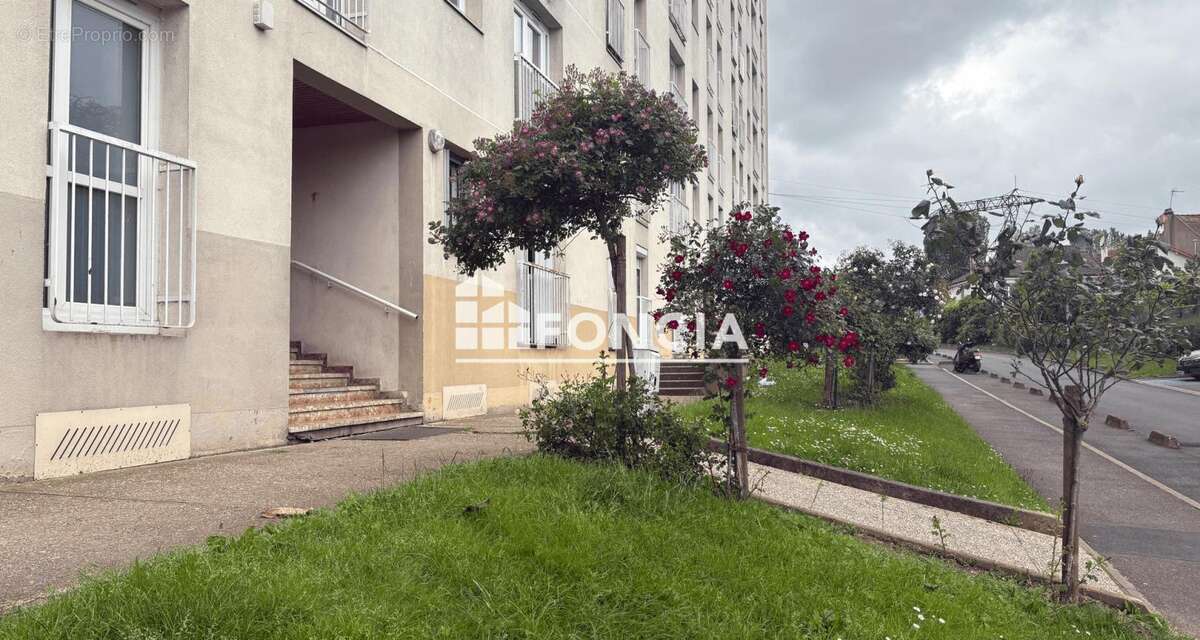 Appartement à THIAIS