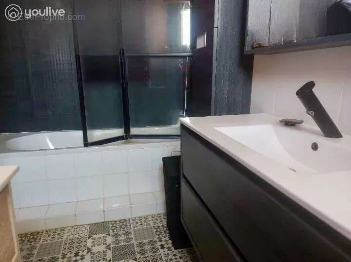 Commerce à LA FERRIERE