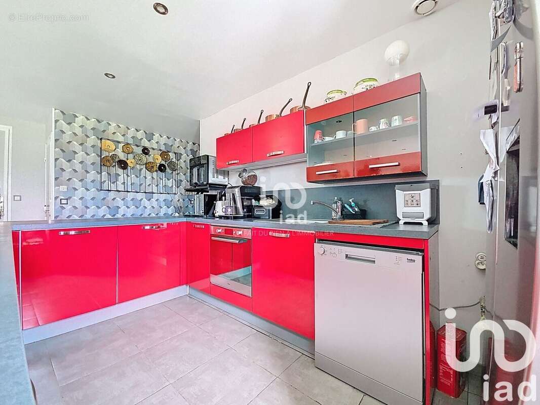 Maison 92 m² à Saint-Remy-Boscrocourt  - photo 5