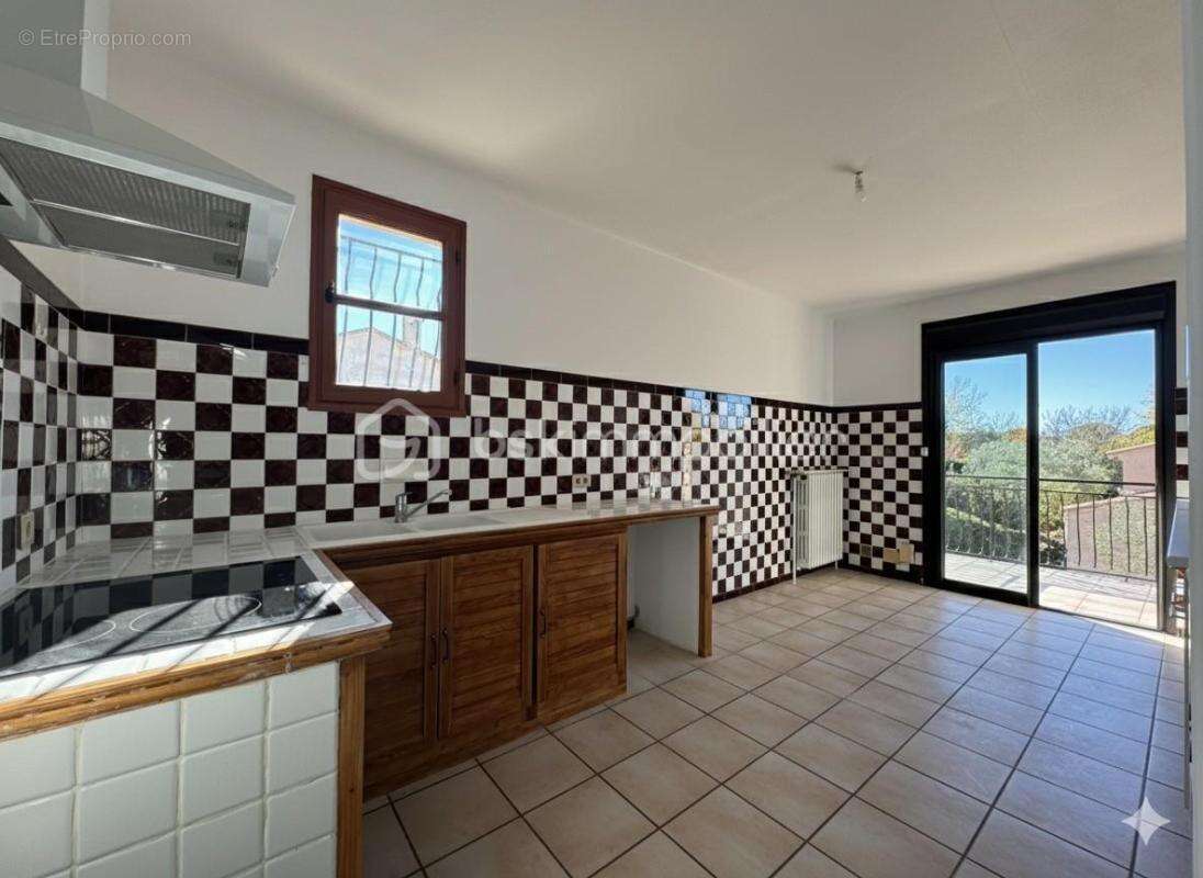 Maison à SAINT-JEAN-DE-VEDAS