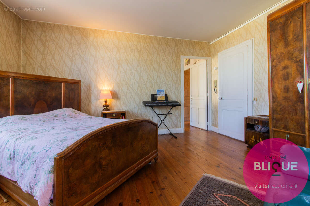 Maison à DOMEVRE-SUR-VEZOUZE