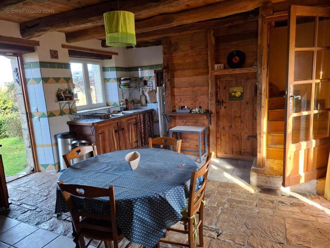 Maison 103 m² à Figeac  - photo 9