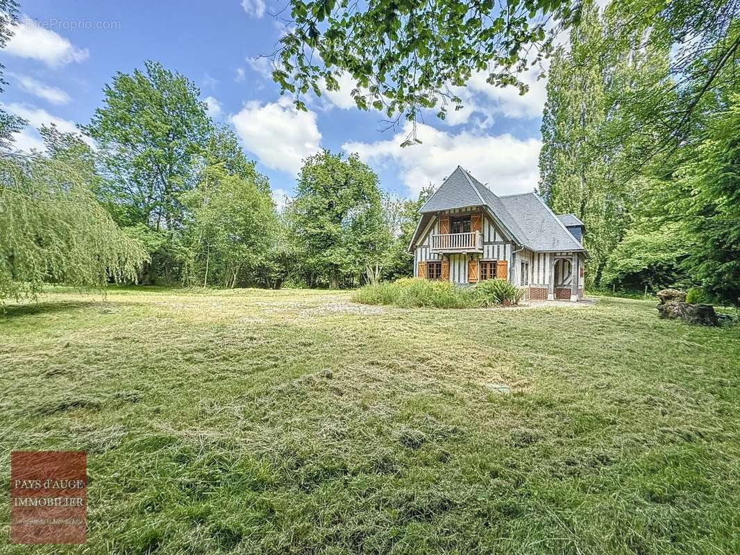 Maison à AVERNES-SAINT-GOURGON