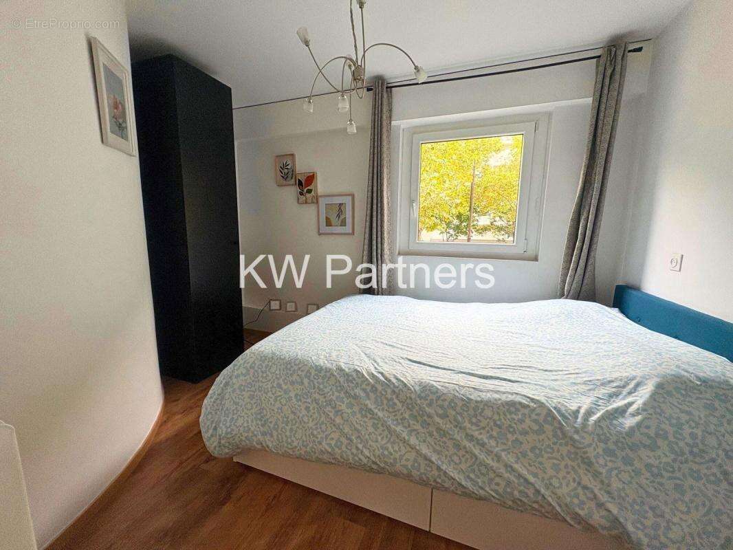 Appartement à PARIS-14E