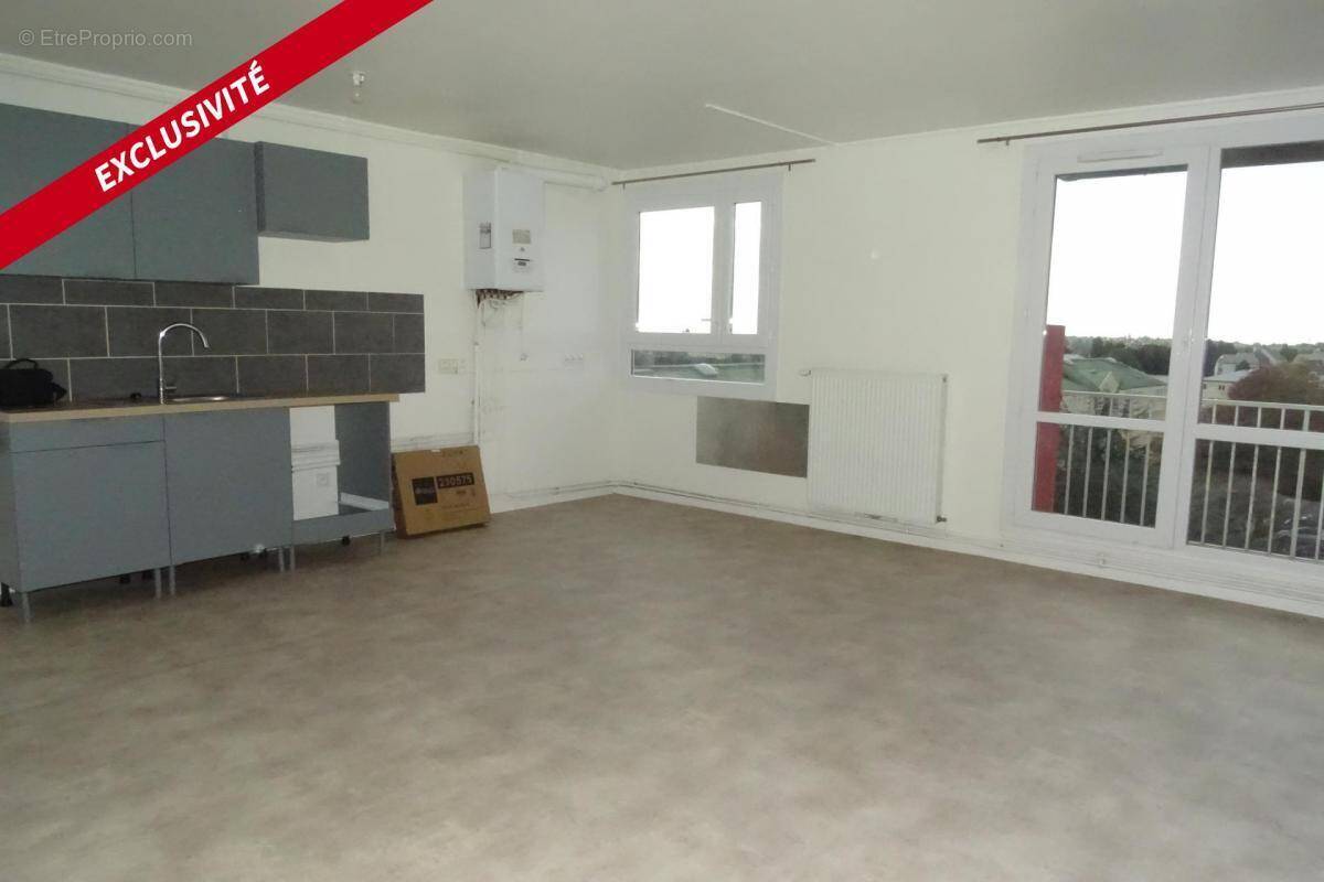 Appartement à FOUGERES