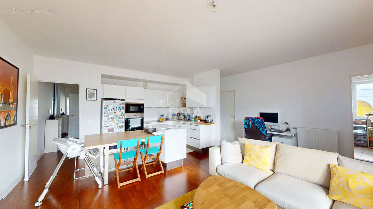 Appartement à PARIS-19E