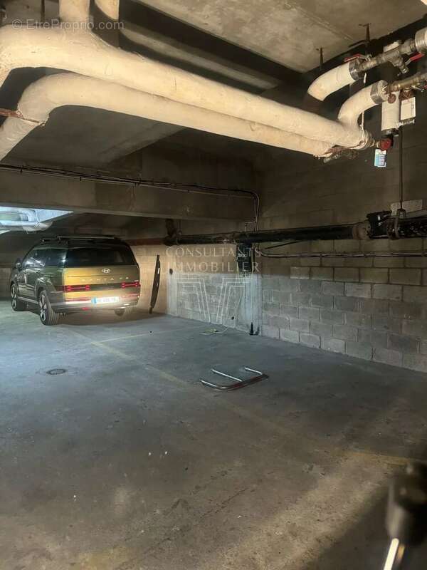 Paris 16. jasmin/assomption. vente grand parking - photo 3