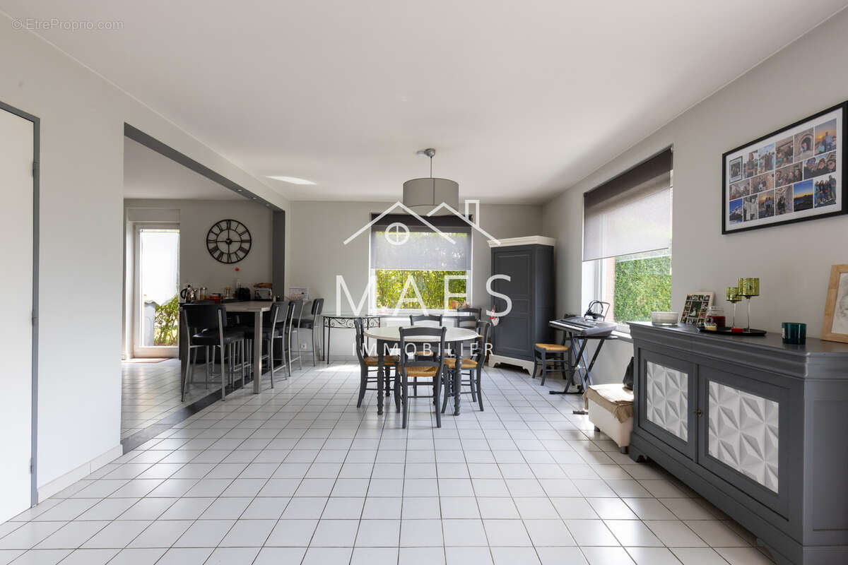 Maison à WAMBRECHIES
