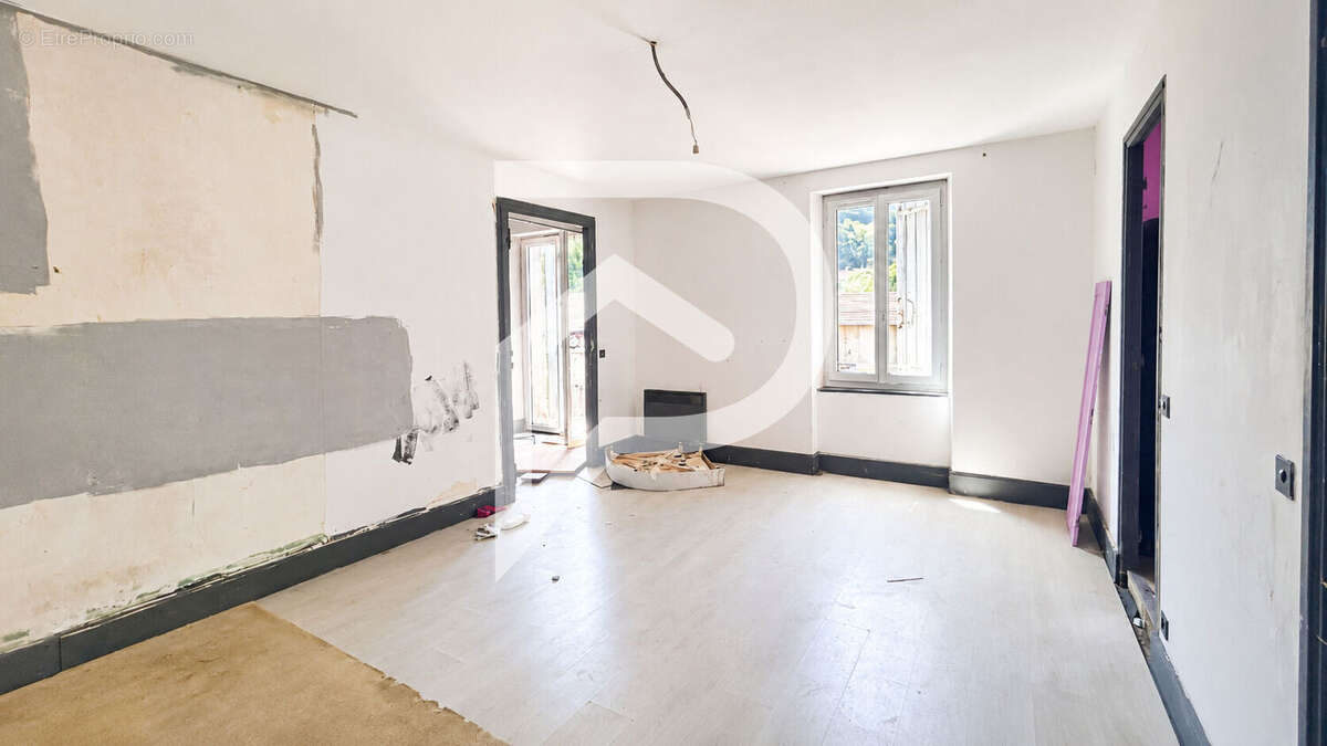 Immeuble Mazamet 15 pièces 371,5 m² - photo 7