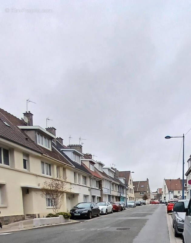 Commerce à LE PORTEL