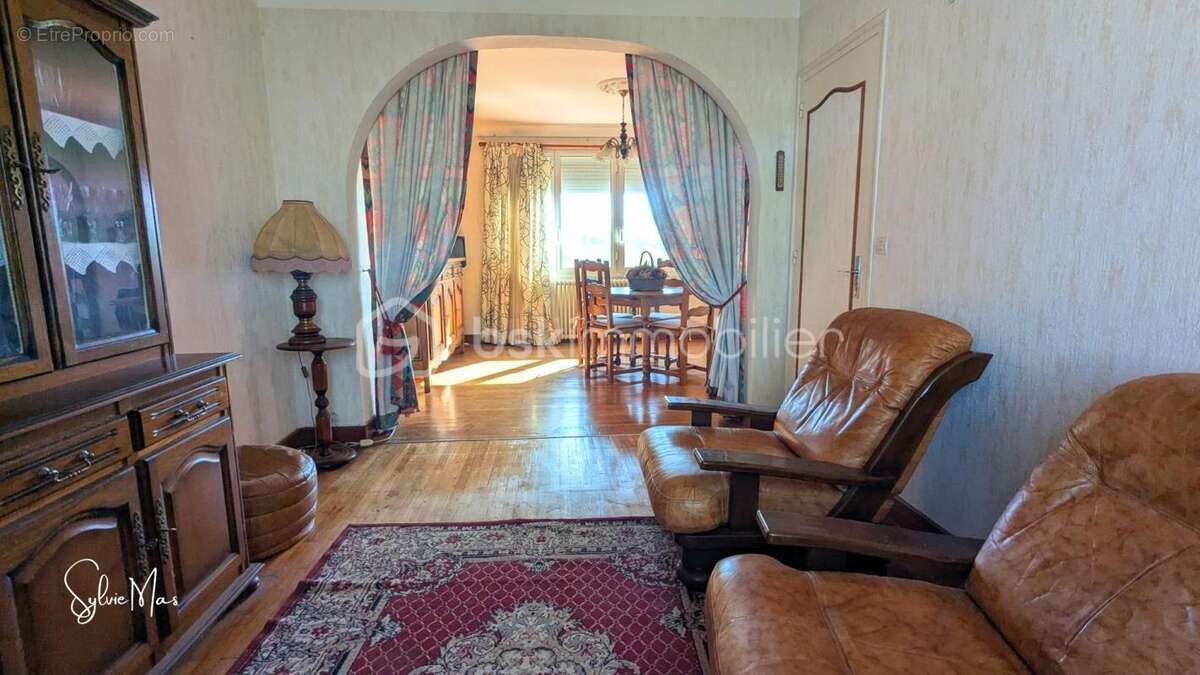 Maison à MONTAYRAL