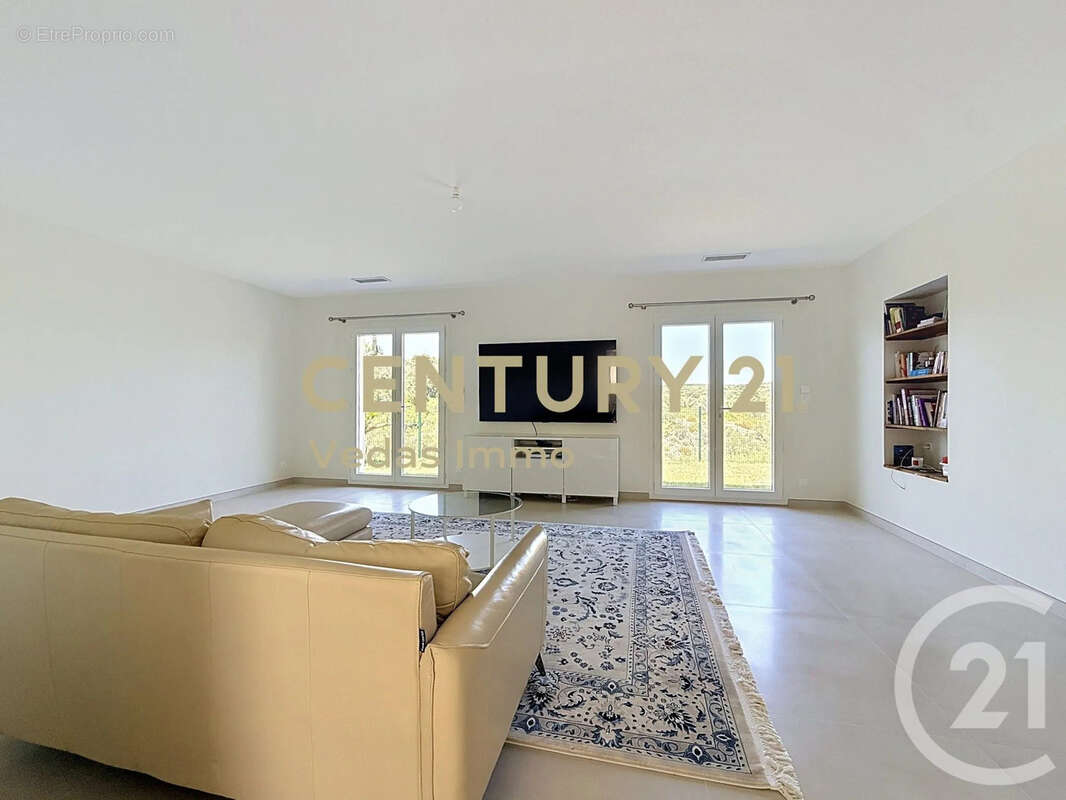 Maison 192 m² à Cournonterral  - photo 9