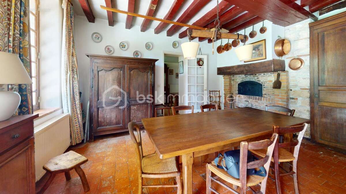 Maison à BEAUNE-LA-ROLANDE