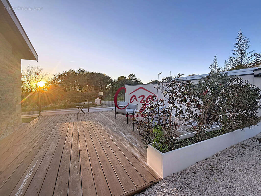 Maison à SALLEBOEUF