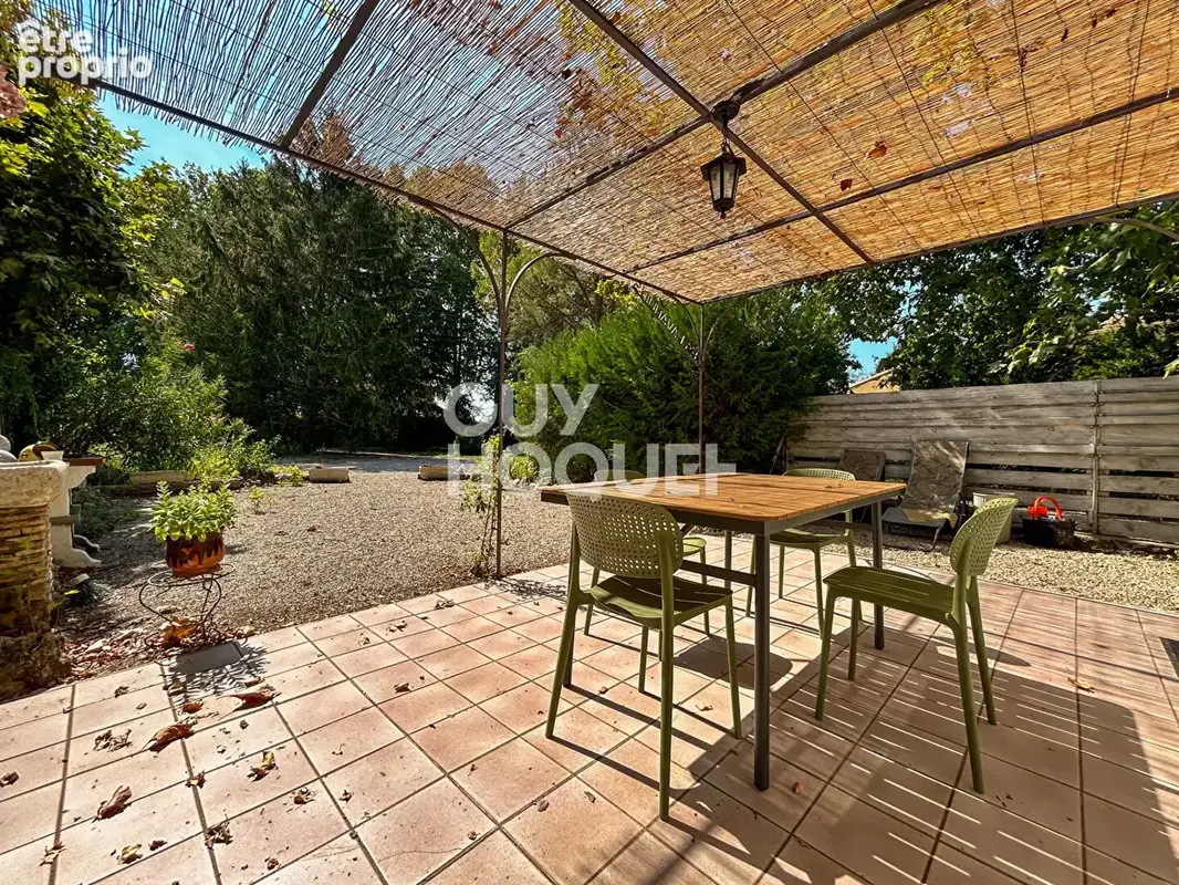 Maison à vendre à L'Isle-sur-la-Sorgue - Opportunité rare ! - photo 3