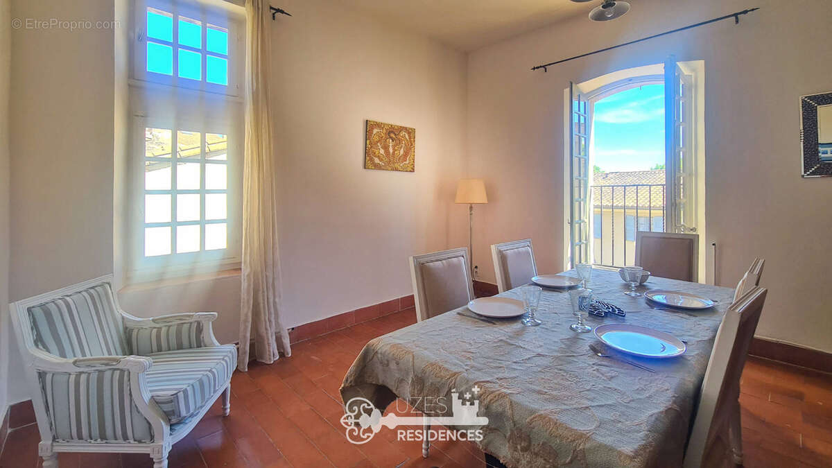 Appartement à UZES