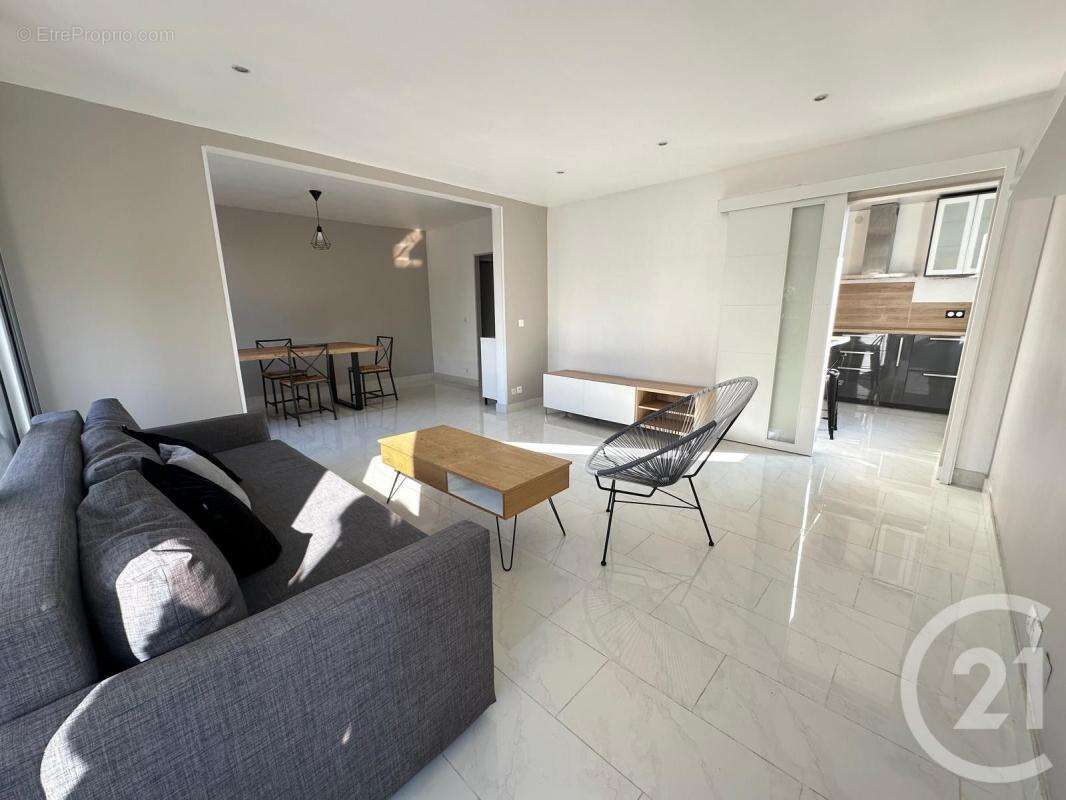 Appartement à FONTENAY-SOUS-BOIS