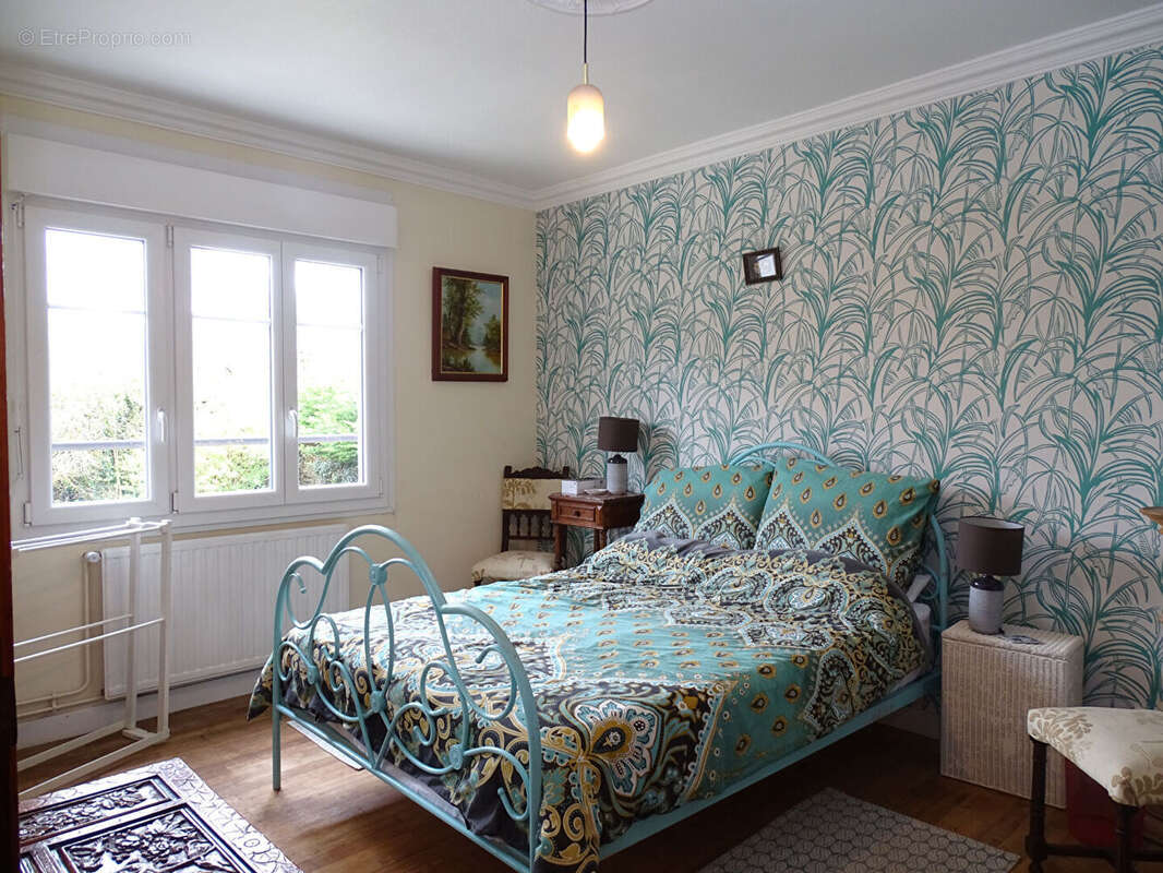 Maison à MAEL-CARHAIX