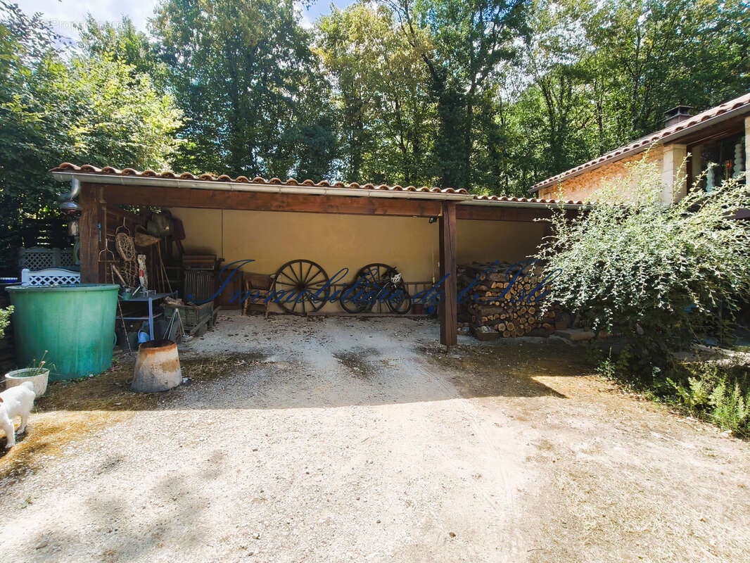 Campagne perigourdine, maison en pierre + gite sur 8000 m2 - photo 22