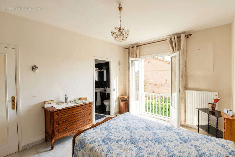 Appartement à MOUGINS