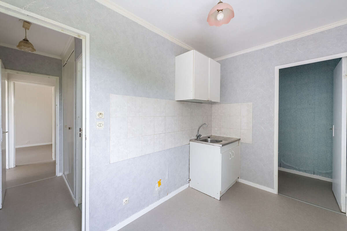 Appartement Cergy 2 pièces 53.9 m2 (Ravalement + isolation récente) - photo 8