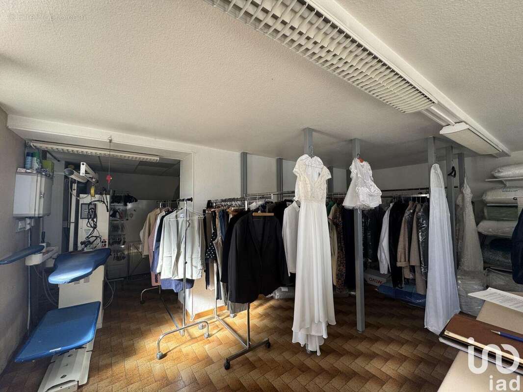 Photo 2 - Commerce à GELOS