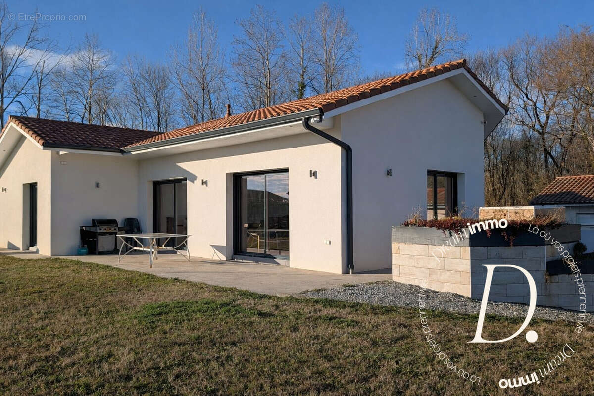 Maison à SAINT-MARTIN-DE-HINX