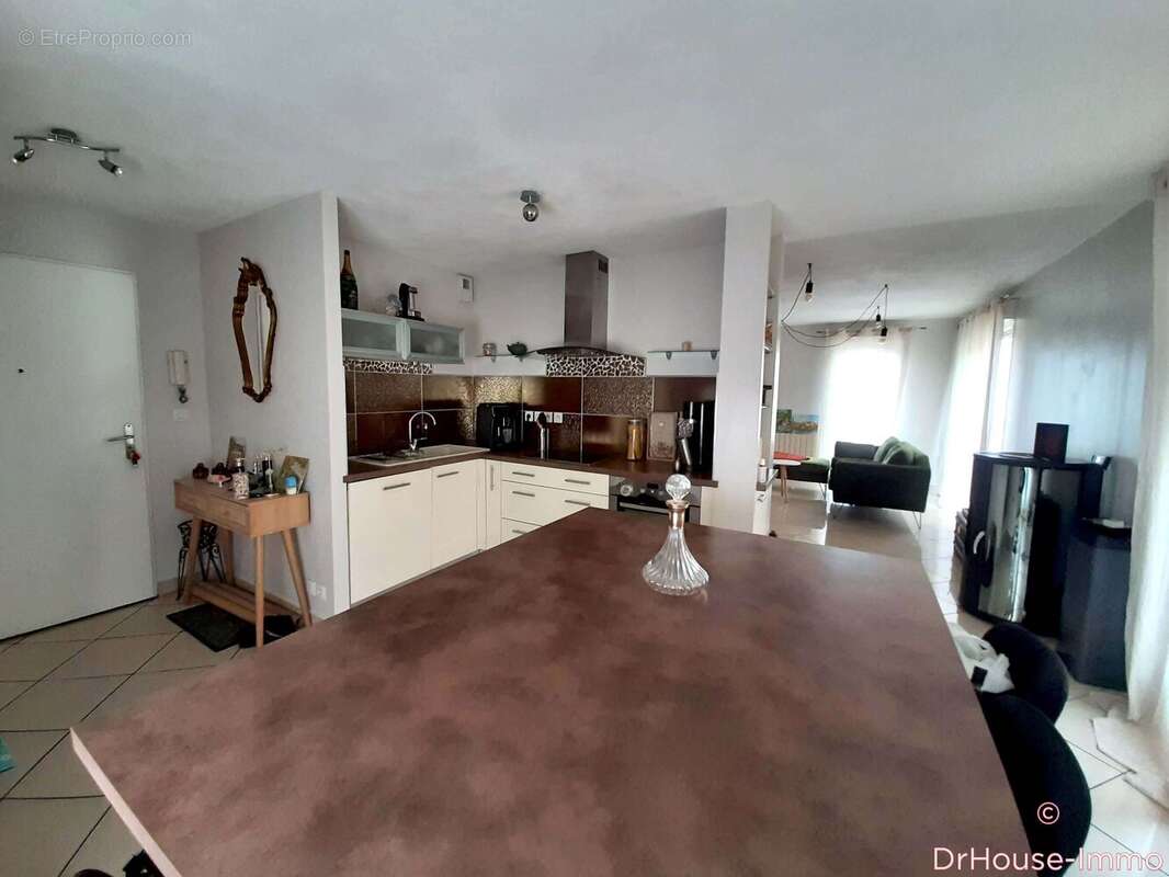 Appartement à SAINT-ETIENNE