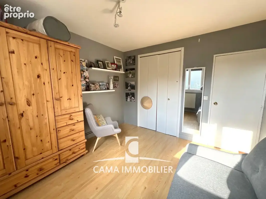 Exclusivité. Maison avec 5 chambres et un joli jardin paysager plein sud dans une residence recherchée. - photo 10