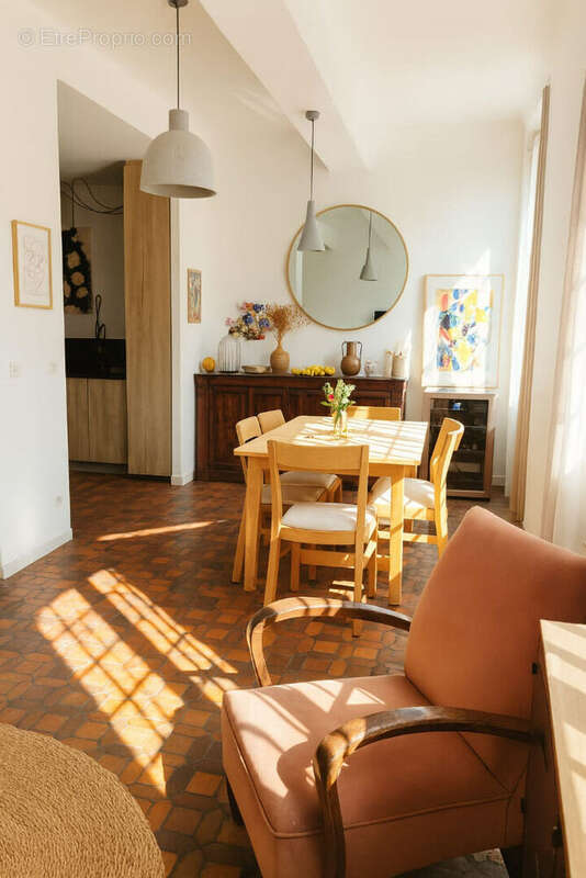 Appartement à MARSEILLE-2E