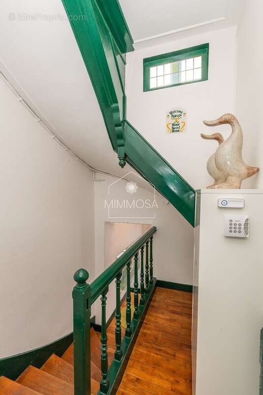 Appartement à LES PAVILLONS-SOUS-BOIS